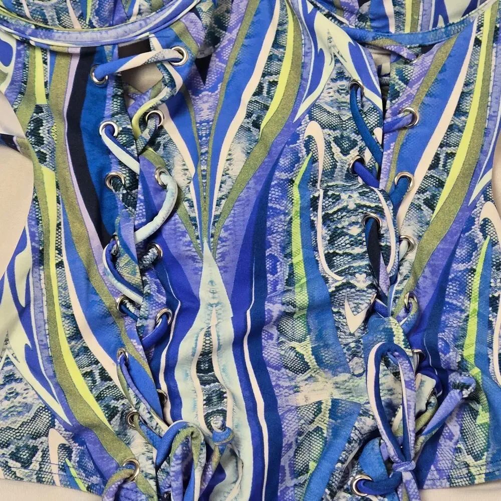 Lilly's Kloset Swimsuit Medium A-B cup Multi-color